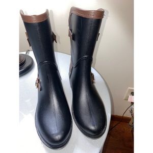 modern rush rain boots
